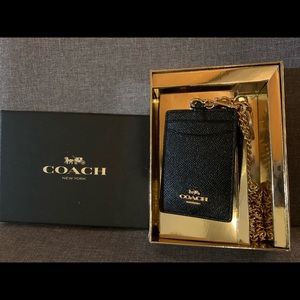 Coach Crossgrain Leather Glitter Boxed Lanyard Set